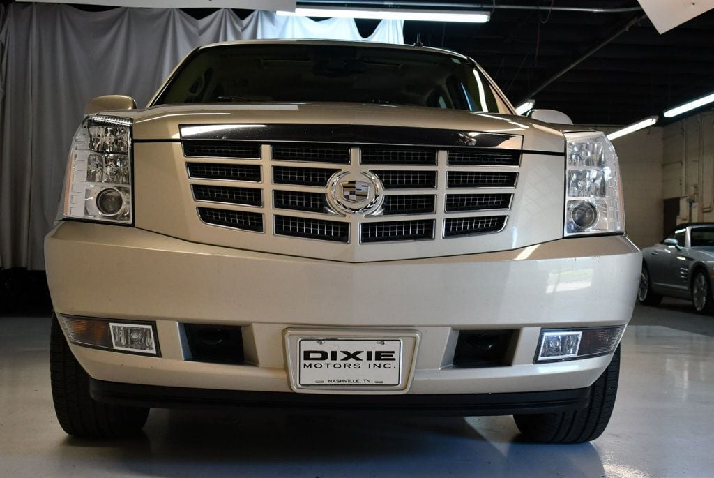 2010 Cadillac Escalade 2WD 4dr Premium - 22480133 - 14