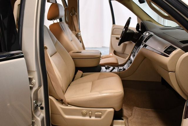 2010 Cadillac Escalade 2WD 4dr Premium - 22480133 - 29