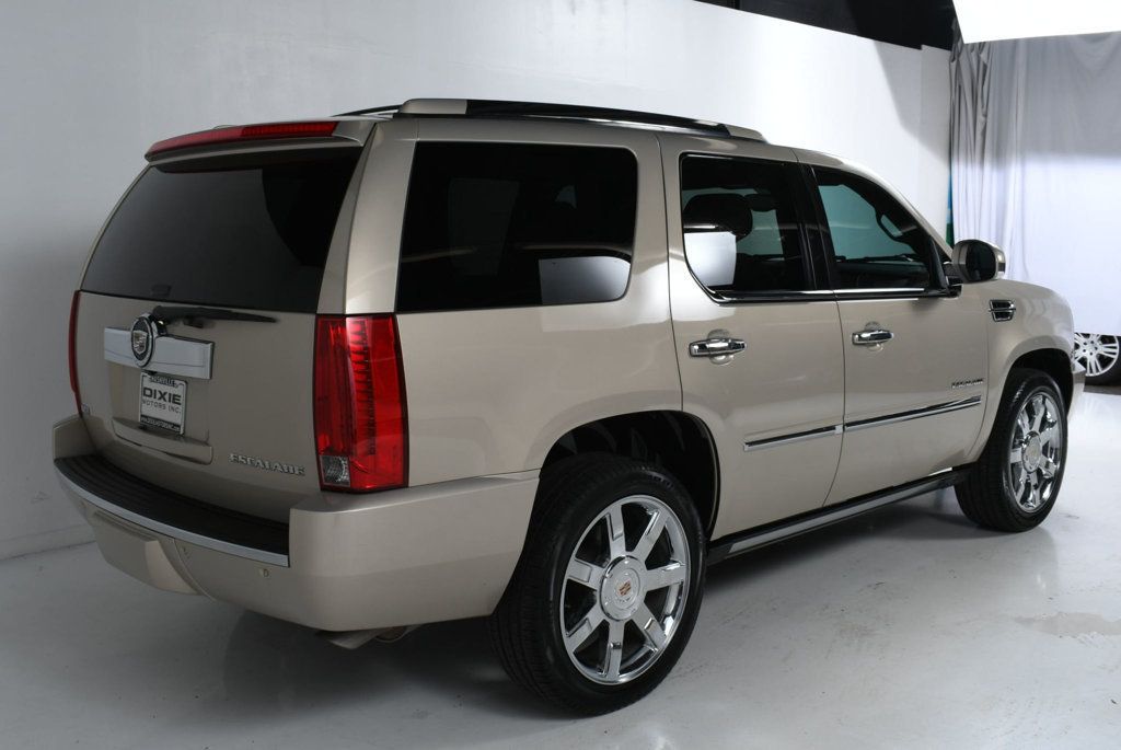 2010 Cadillac Escalade 2WD 4dr Premium - 22480133 - 8