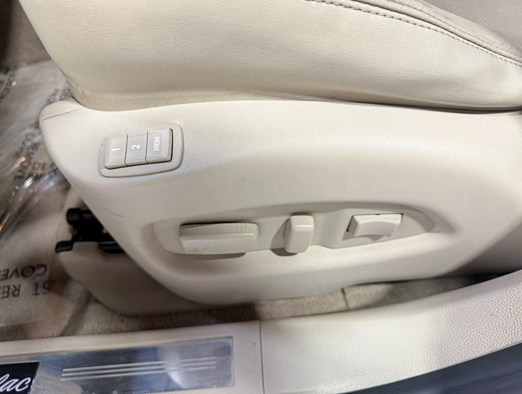 2010 Cadillac SRX AWD 4dr Luxury Collection - 22952867 - 28