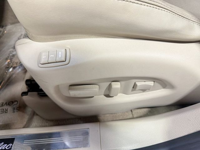 2010 Cadillac SRX AWD 4dr Luxury Collection - 22952867 - 28