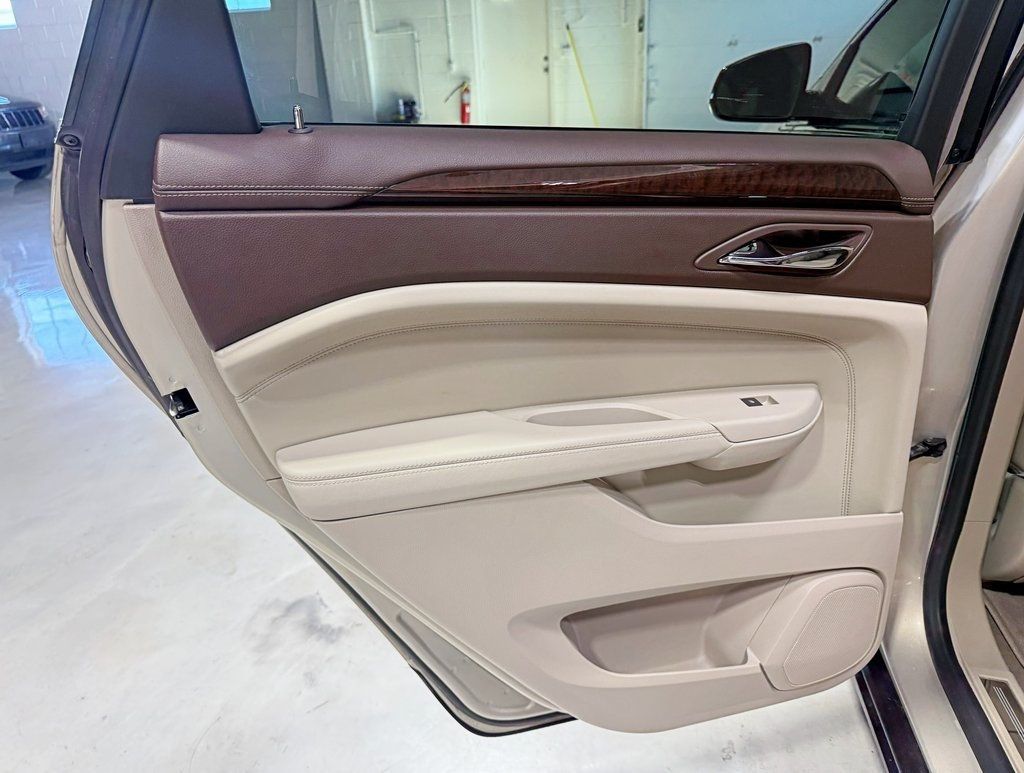 2010 Cadillac SRX AWD 4dr Luxury Collection - 22952867 - 36