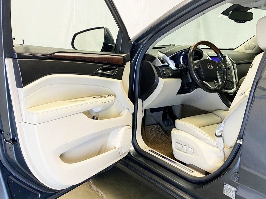 2010 Cadillac SRX FWD 4dr Luxury Collection - 22941664 - 18