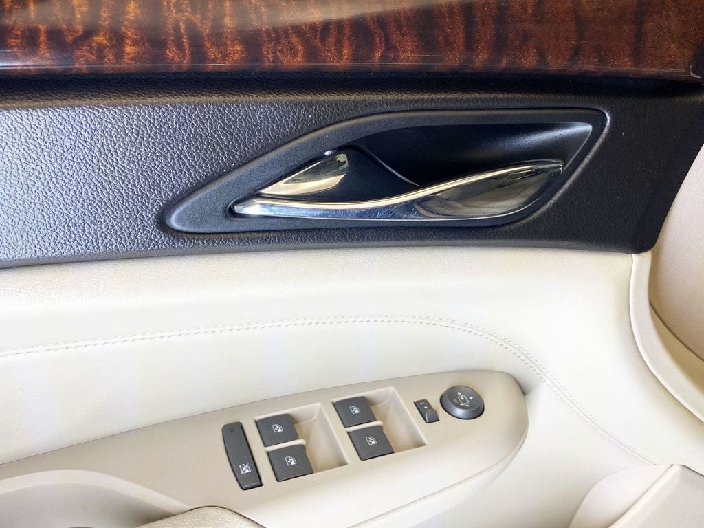 2010 Cadillac SRX FWD 4dr Luxury Collection - 22941664 - 19