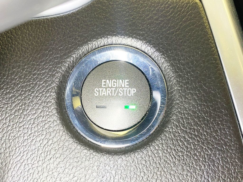 2010 Cadillac SRX FWD 4dr Luxury Collection - 22941664 - 34