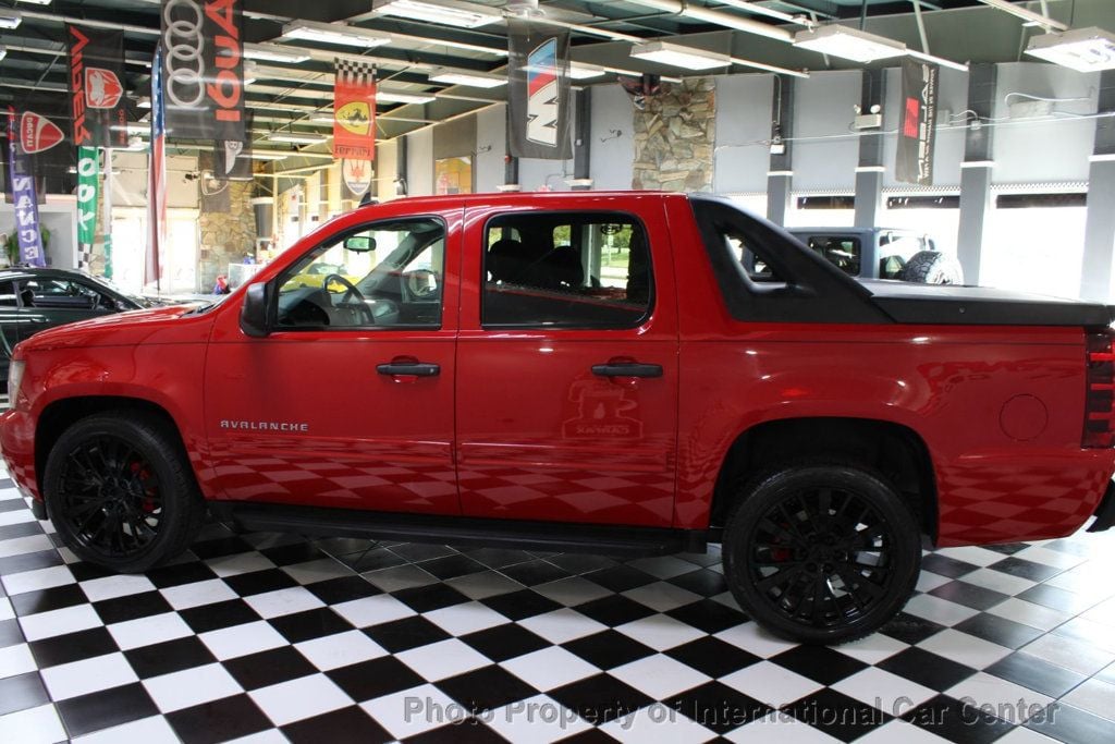 2010 Chevrolet Avalanche 4WD Crew Cab LS - 22593607 - 11