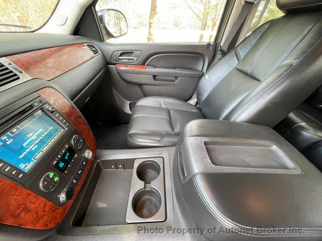 2010 Chevrolet Avalanche 4WD Crew Cab LT - 22313548 - 11