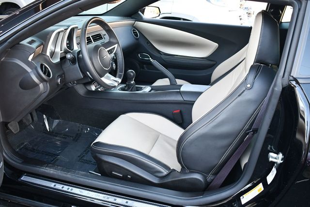 2010 Chevrolet Camaro 2 Door Coupe 2SS W/RS Package & 3K Miles - 22968538 - 14