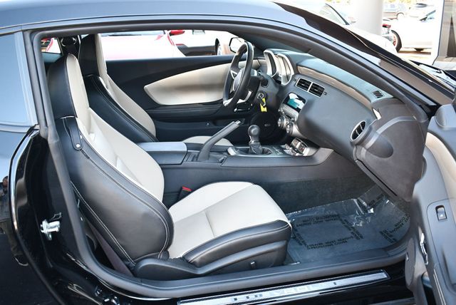 2010 Chevrolet Camaro 2 Door Coupe 2SS W/RS Package & 3K Miles - 22968538 - 18