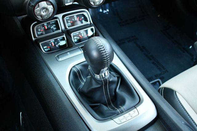 2010 Chevrolet Camaro 2 Door Coupe 2SS W/RS Package & 3K Miles - 22968538 - 49