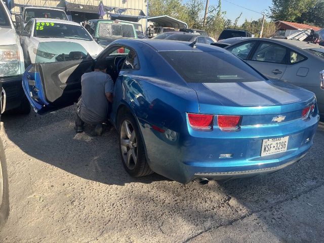 2010 Chevrolet Camaro 2dr Coupe 2LT - 22939831 - 3