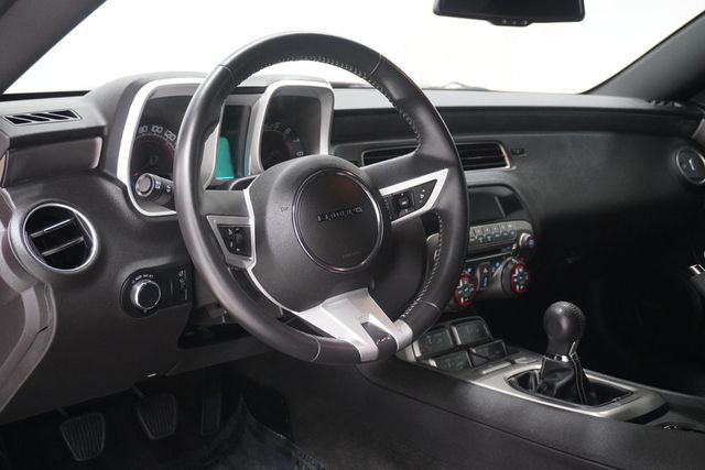 2010 Chevrolet Camaro 2dr Coupe 2SS - 23035310 - 9
