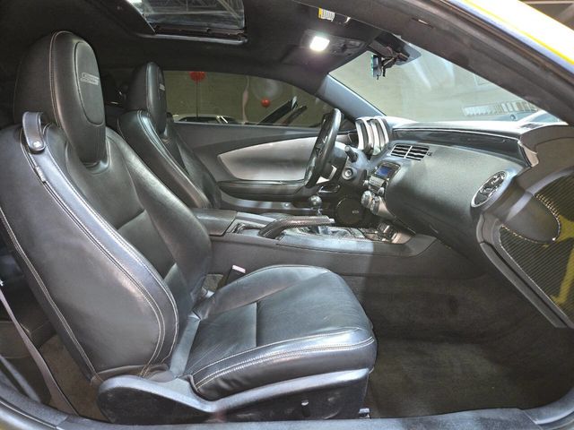 2010 Chevrolet Camaro 2dr Coupe 2SS - 22975787 - 11