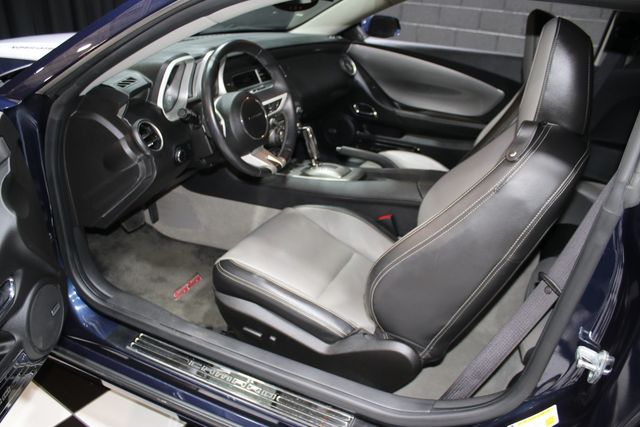 2010 Chevrolet Camaro 2dr Coupe 2SS - 22999330 - 3