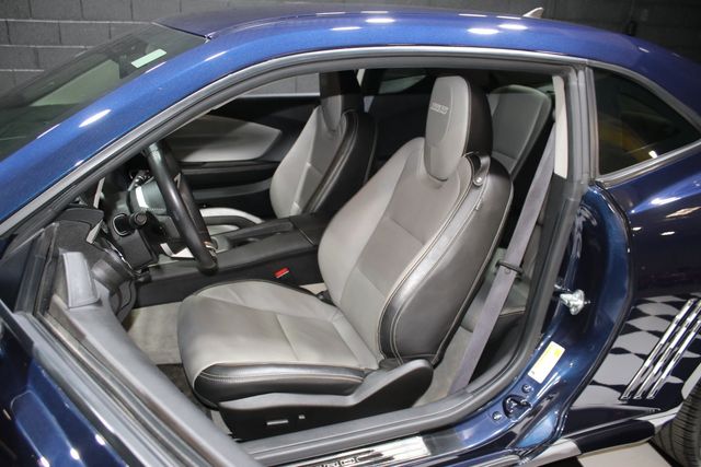 2010 Chevrolet Camaro 2dr Coupe 2SS - 22999330 - 45