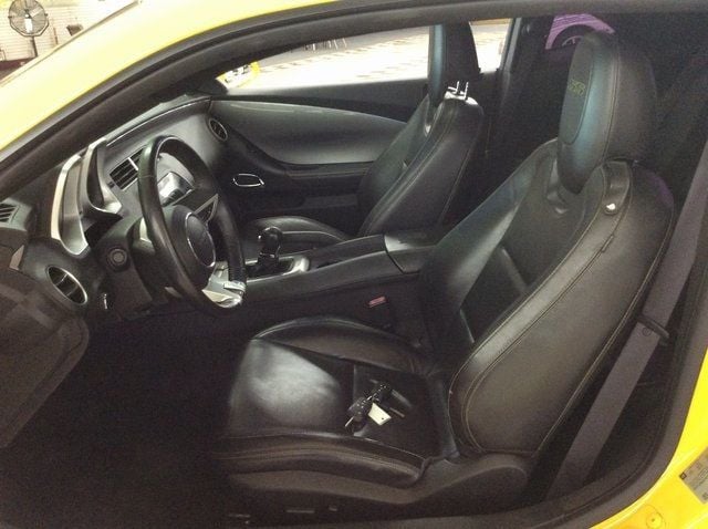2010 Chevrolet Camaro 2dr Coupe 2SS - 22947967 - 8