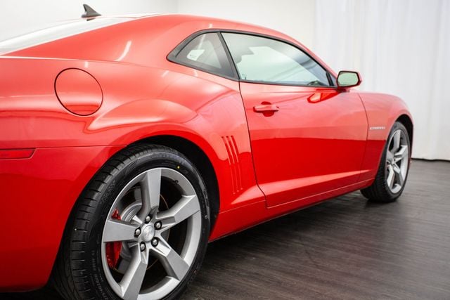 2010 Chevrolet Camaro 2dr Coupe 2SS - 22699631 - 28