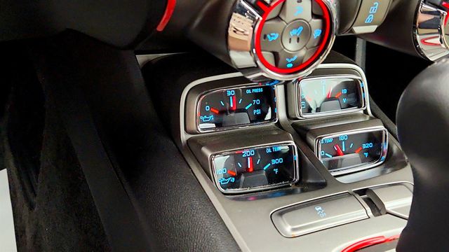 2010 Chevrolet Camaro 2dr Coupe 2SS w/ RS & White Stripe Packages - 23012946 - 17