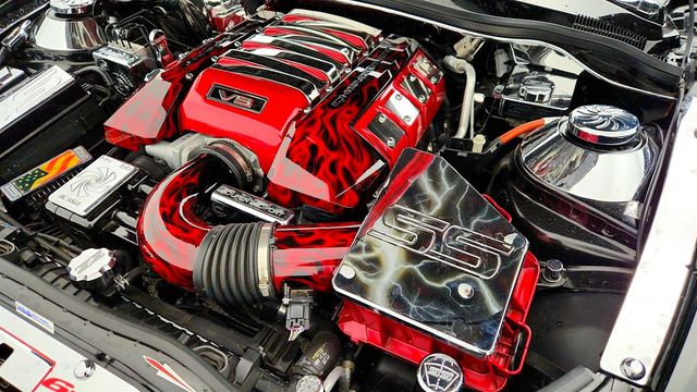 2010 Chevrolet Camaro 2dr Coupe 2SS w/ RS & White Stripe Packages - 23012946 - 27