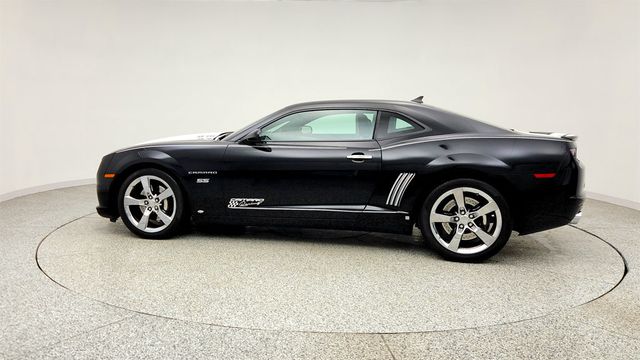 2010 Chevrolet Camaro 2dr Coupe 2SS w/ RS & White Stripe Packages - 23012946 - 7