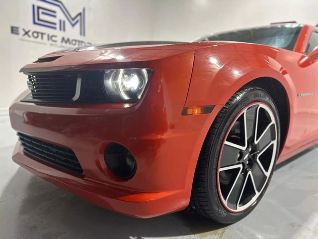 2010 Chevrolet Camaro 2 SS, MANUAL TRANS, HID LTS, BT, SPOILER, HTD SEATS, LEATHER!!! - 22404802 - 4