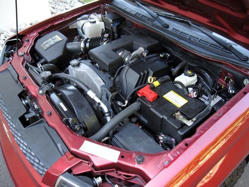 2010 Chevrolet Colorado LT photo 35