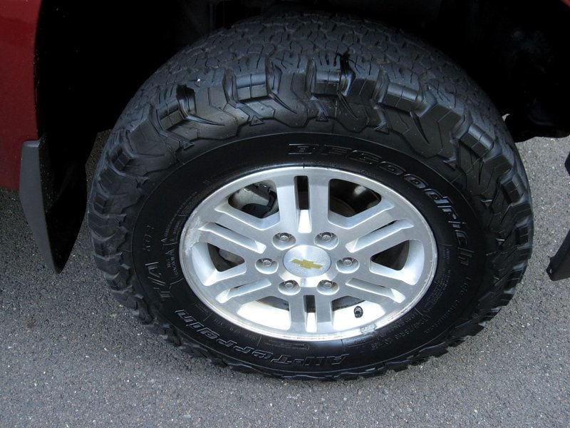 2010 Chevrolet Colorado LT photo 36
