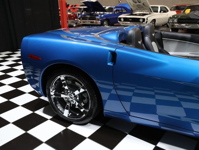 2010 Chevrolet Corvette 2dr Convertible w/3LT - 23059553 - 24