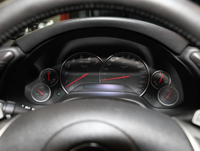 2010 Chevrolet Corvette 2dr Convertible w/3LT - 23059553 - 70