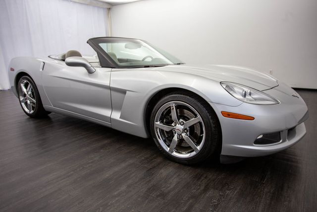 2010 Chevrolet Corvette 2dr Convertible w/3LT - 22471246 - 21