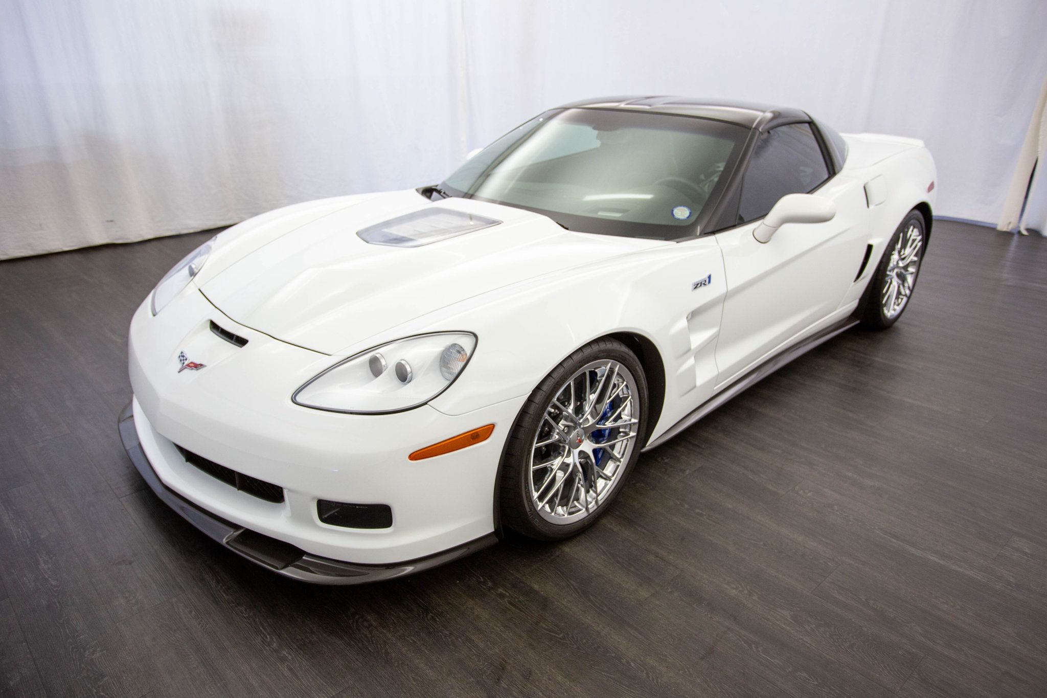 2010 Chevrolet Corvette ZR1 3ZR photo 4