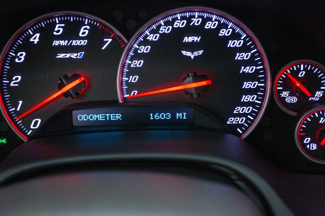 2010 Chevrolet Corvette 2dr Coupe ZR1 w/3ZR - 22944166 - 8