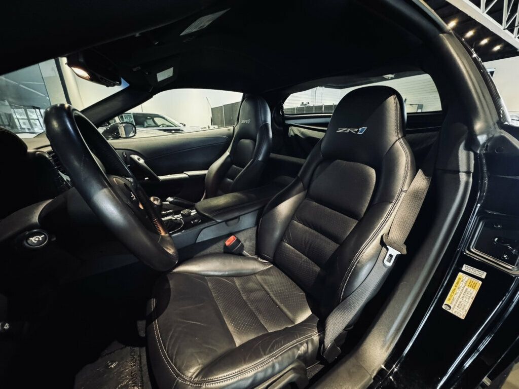 2010 Chevrolet Corvette ZR1/3ZR Pkg/6SpeedManual/HtdSeats/HeadUpDisplay/SiriusXM/NAV - 23048979 - 9