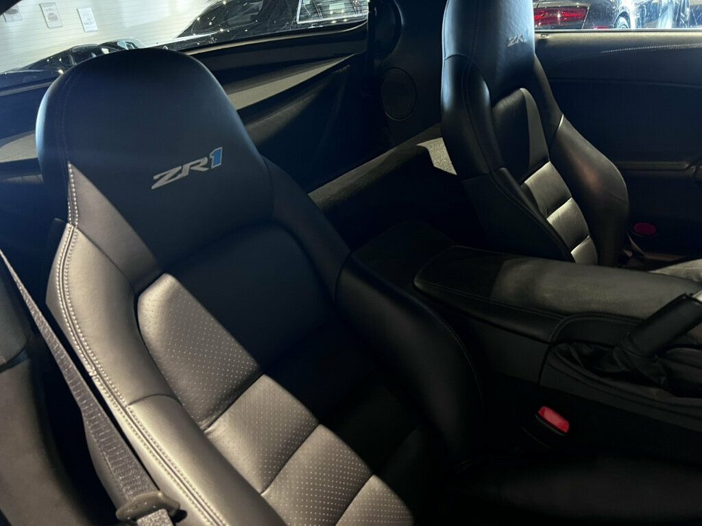 2010 Chevrolet Corvette ZR1/3ZR Pkg/6SpeedManual/HtdSeats/HeadUpDisplay/SiriusXM/NAV - 23048979 - 23