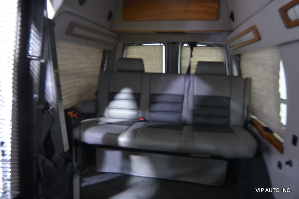 2010 Chevrolet Express 1500 Passenger  - 22050825 - 15