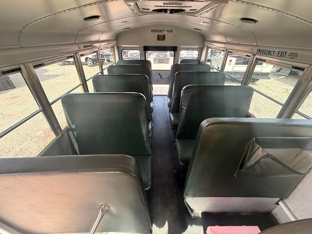 2010 Chevrolet Express 15 Passenger Shuttle Bus  - 22941653 - 7