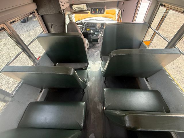 2010 Chevrolet Express 15 Passenger Shuttle Bus  - 22941653 - 8