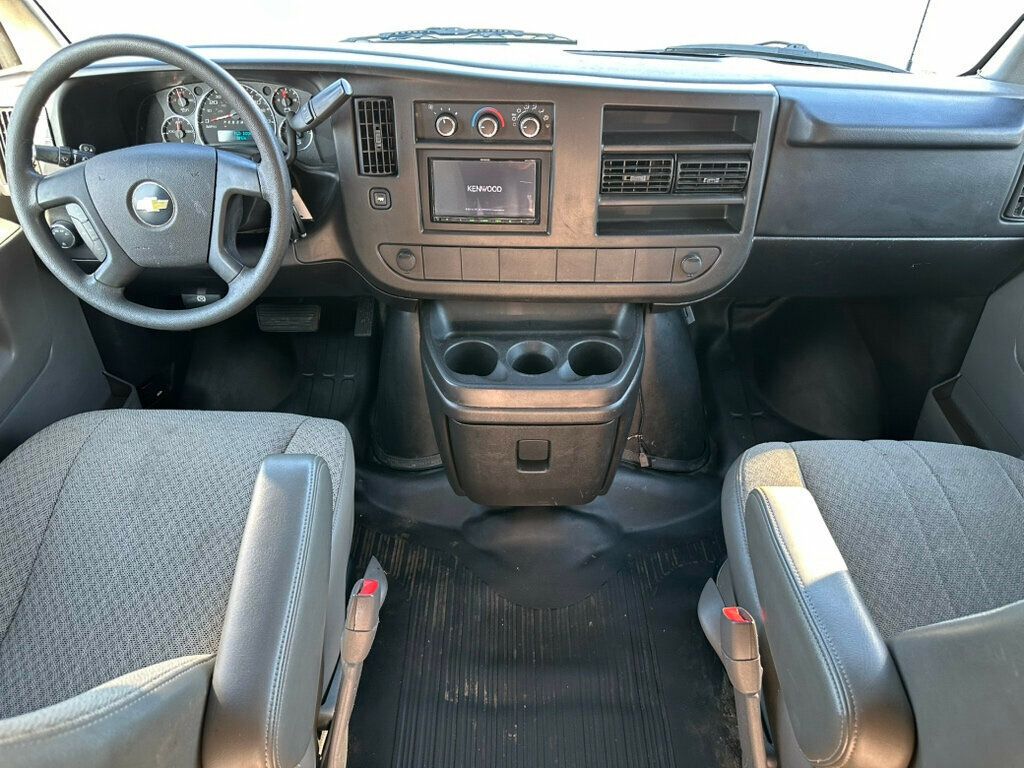 2010 Chevrolet Express 2500 Cargo  - 23054198 - 1