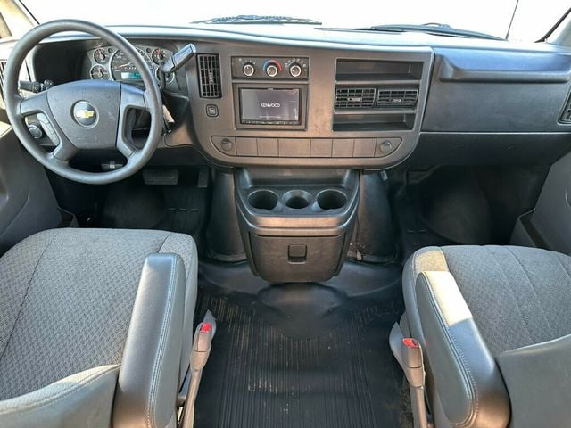 2010 Chevrolet Express 2500 Cargo  - 23054198 - 1
