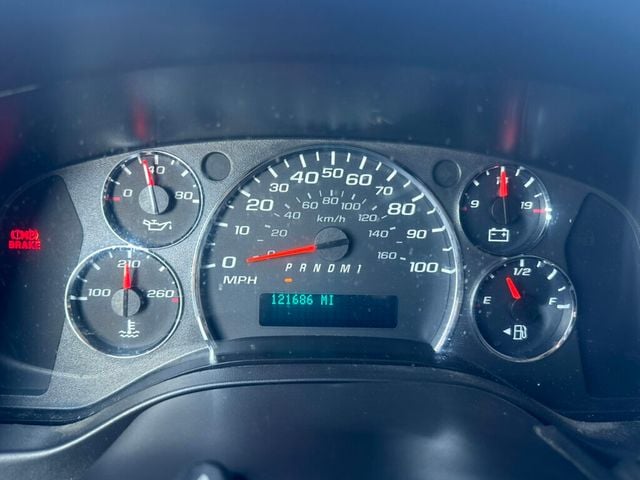 2010 Chevrolet Express 2500 Cargo  - 23054198 - 24