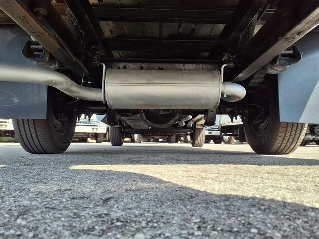 2010 Chevrolet Express 3500 12' Box Van w/Liftgate - 23014443 - 21
