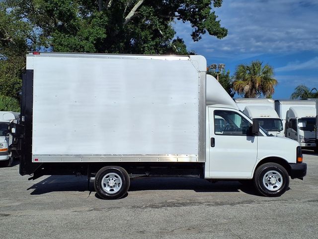2010 Chevrolet Express 3500 12' Box Van w/Liftgate - 23014443 - 2