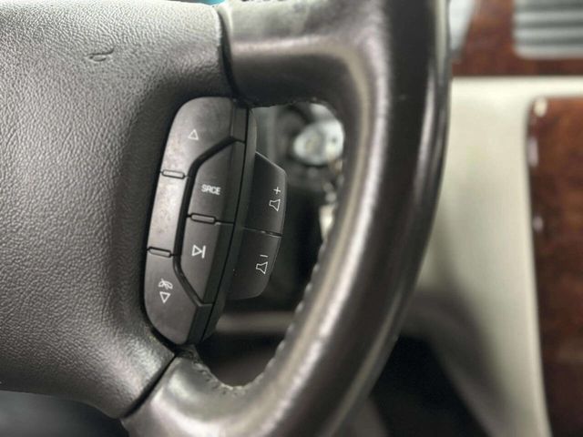 2010 Chevrolet Impala 4dr Sedan LT - 22971654 - 27