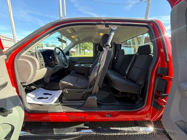 2010 Chevrolet Silverado 1500 2WD Ext Cab 143.5" Work Truck - 23041733 - 9
