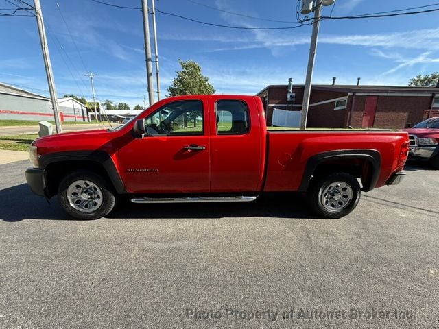 2010 Chevrolet Silverado 1500 2WD Ext Cab 143.5" Work Truck - 23041733 - 4