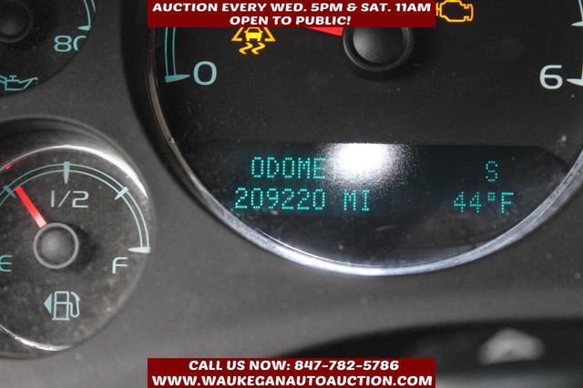2010 Chevrolet Suburban 4WD 4dr 1500 LT - 22949743 - 9