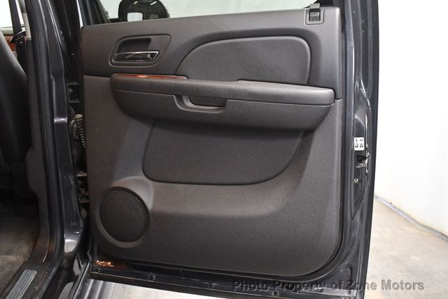 2010 Chevrolet Suburban 4WD 4dr 1500 LTZ - 22954765 - 18