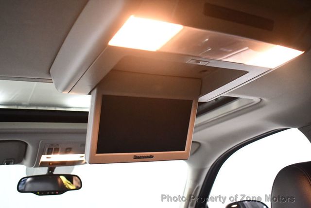 2010 Chevrolet Suburban 4WD 4dr 1500 LTZ - 22954765 - 29