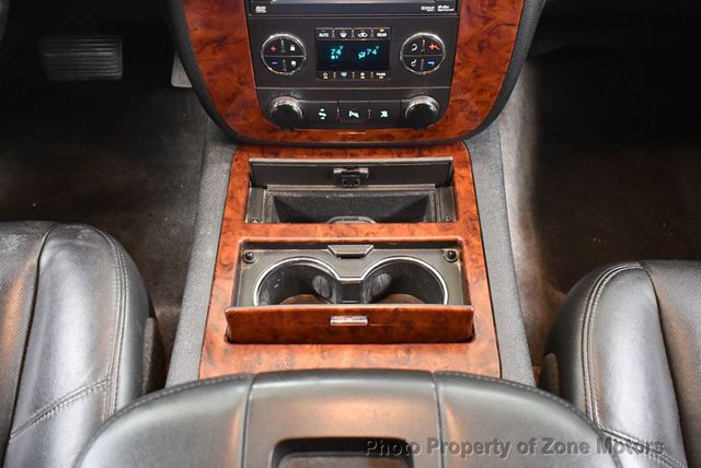 2010 Chevrolet Suburban 4WD 4dr 1500 LTZ - 22954765 - 32