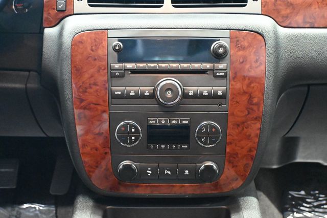 2010 Chevrolet Tahoe 1500 LT - 23081214 - 11